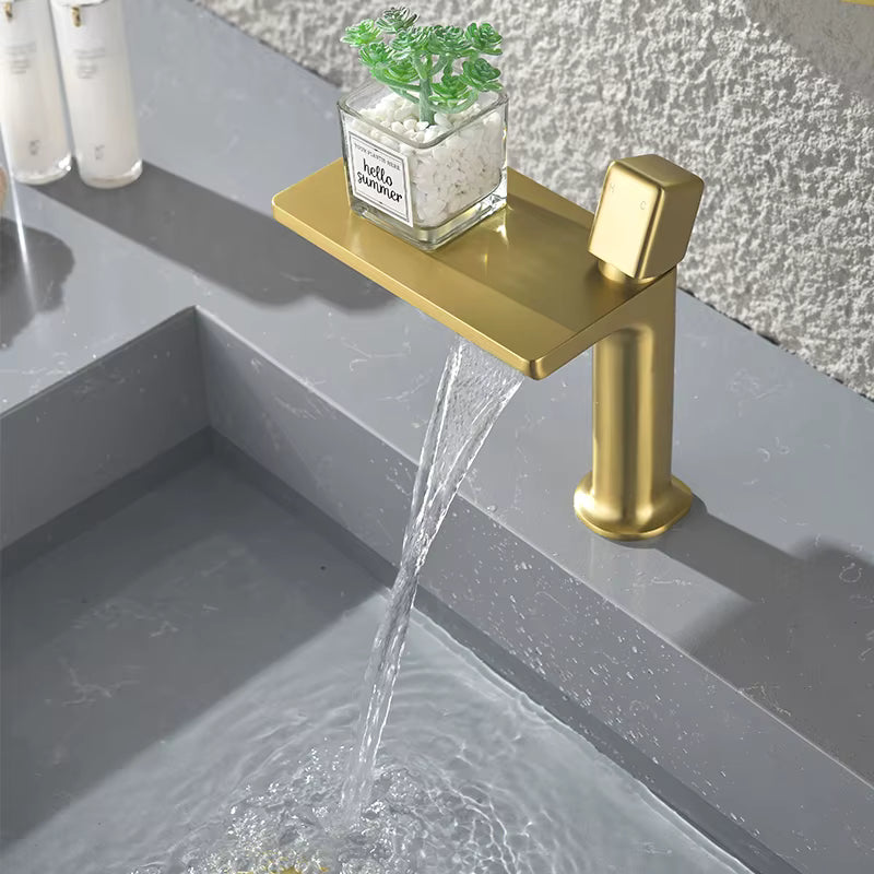 hudor-scamandre-robinet-lavabo-dor-bross-cascade-laiton image 5