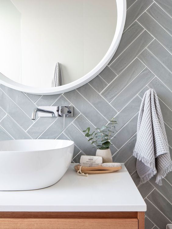 hudor-rymanthe-robinet-lavabo-mural-chrom-2-trous image 2