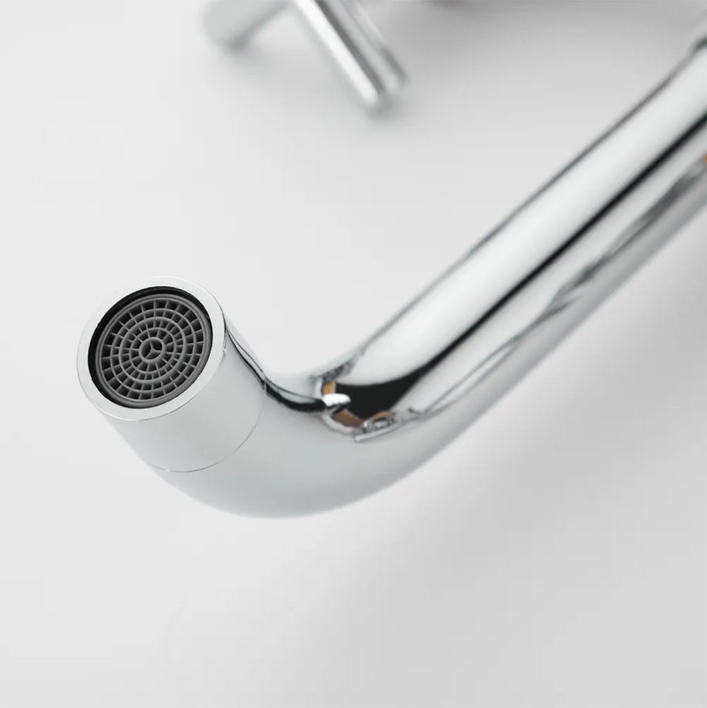 hudor-rymanthe-532-robinet-lavabo-mural-chrom-3-trous image 6
