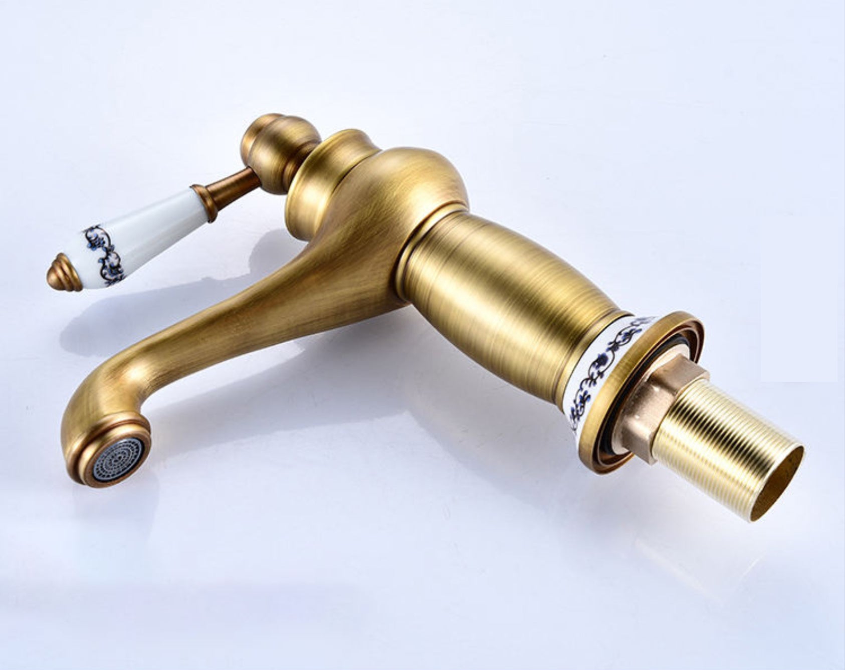 hudor-scamandre-robinet-lavabo-dor-bross-r-tro image 5