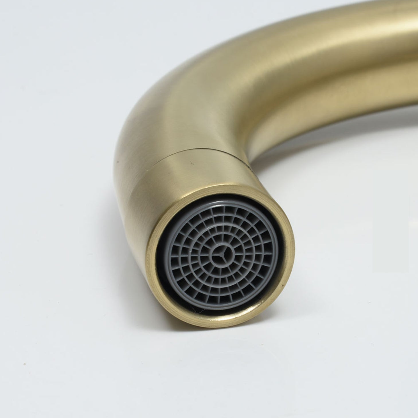 hudor-scamandre-robinet-lavabo-dor-bross-col-cygne image 3