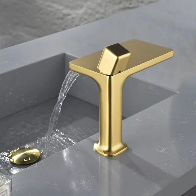 hudor-scamandre-robinet-lavabo-dor-bross-cascade-laiton image 1