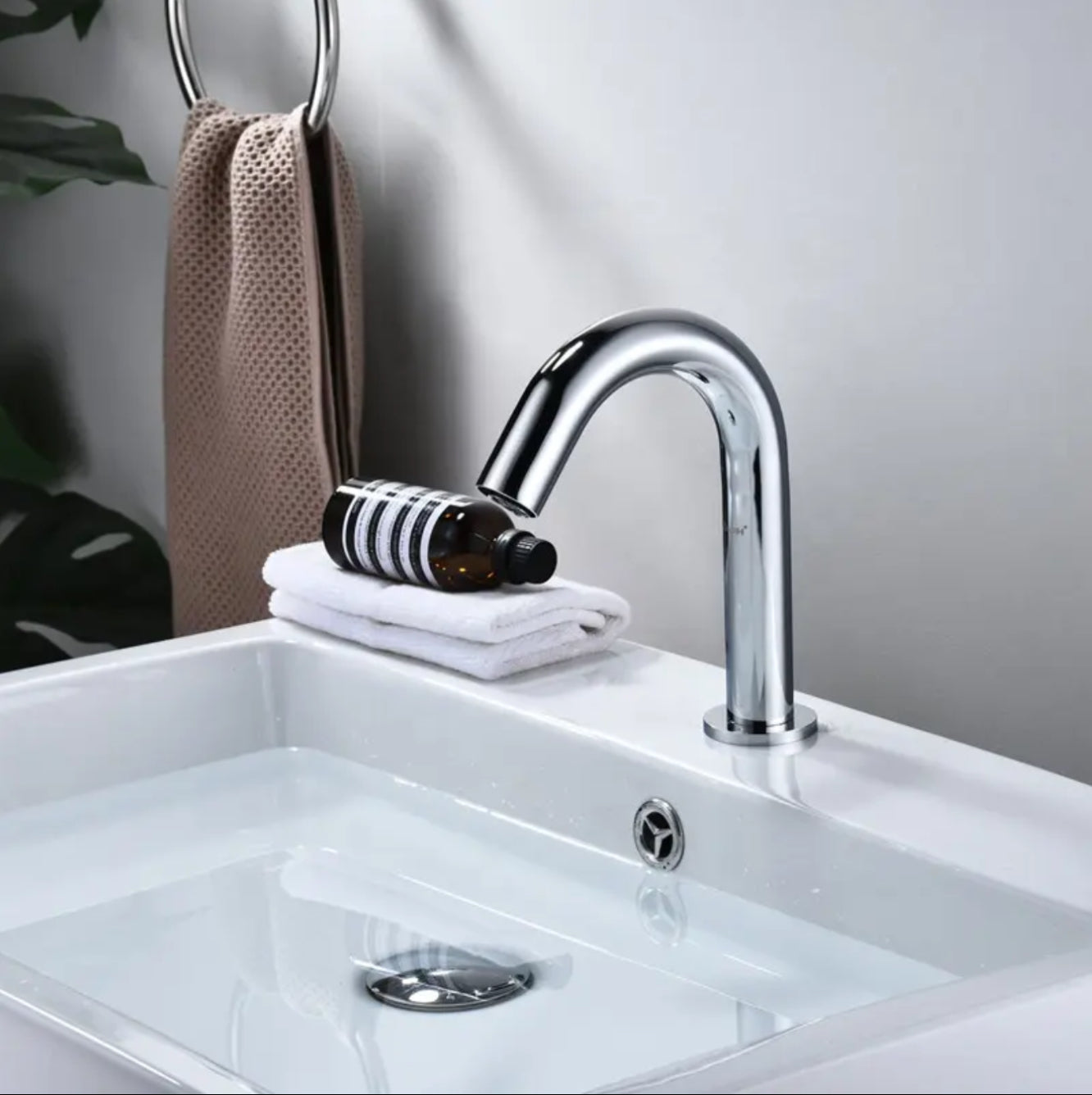 hudor-rymanthe-robinet-lavabo-infrarouge-chrome-col-de-cygne image 3