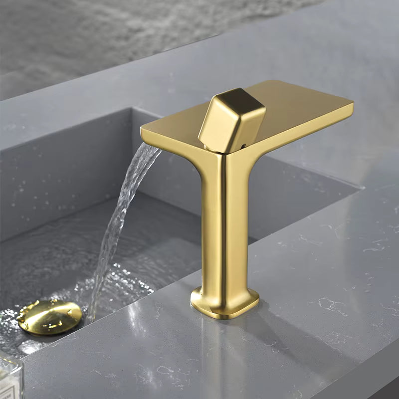 hudor-scamandre-robinet-lavabo-dor-bross-cascade-laiton image 1