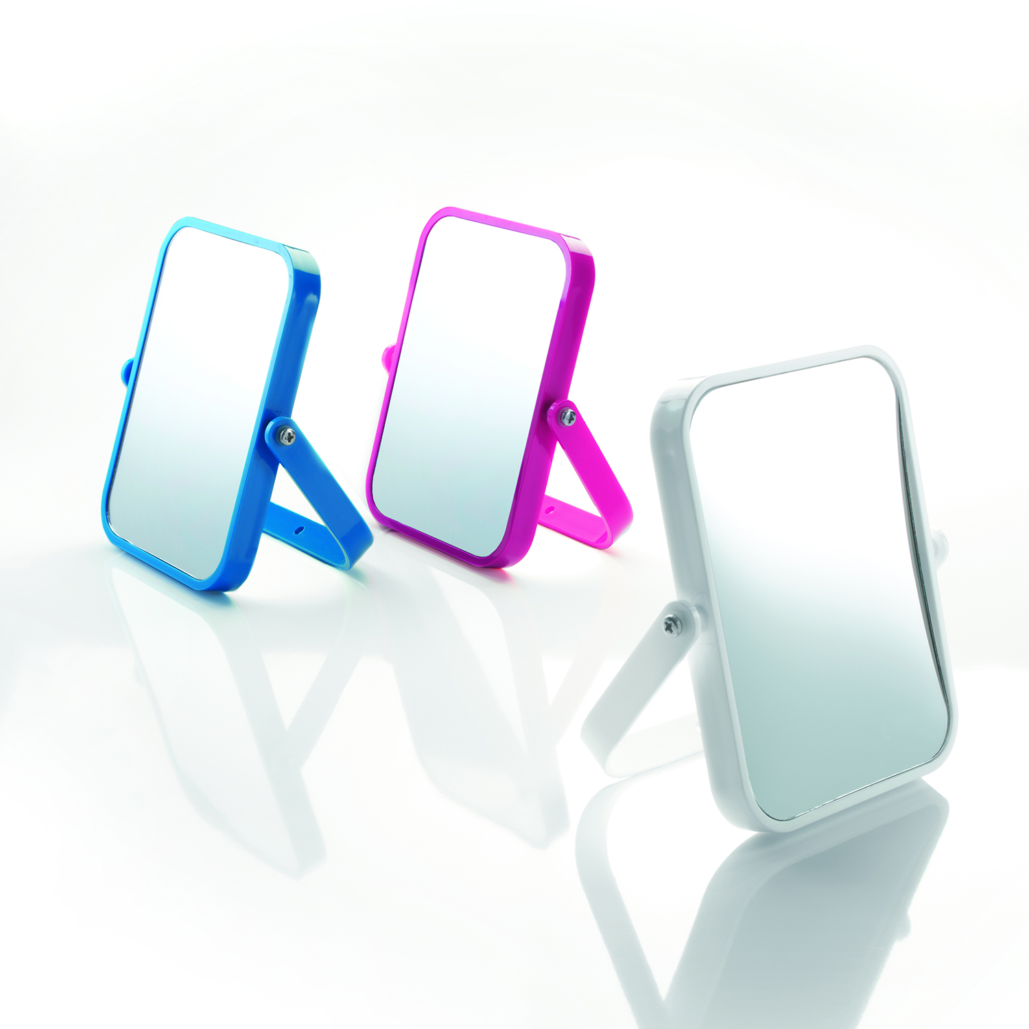 gedy-elena-miroir-grossissant-turquoise-poser image 3