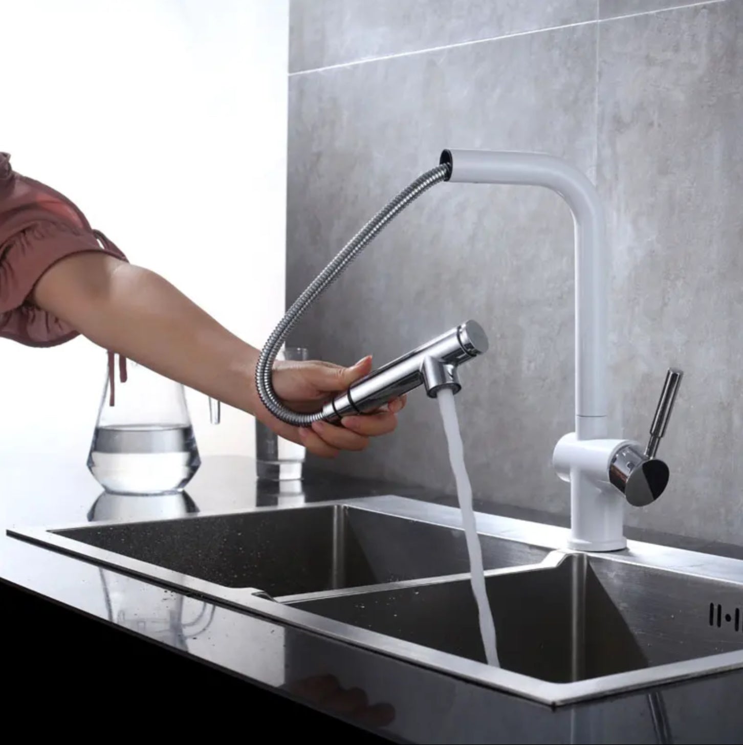 hudor-argolide-mitigeur-cuisine-blanc-mat-laiton image 3