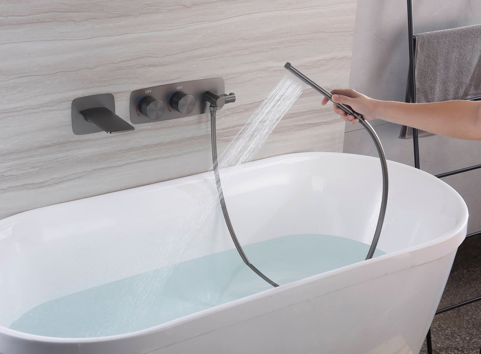 hudor-pernesse-088-robinet-baignoire-mural-gun-black image 3