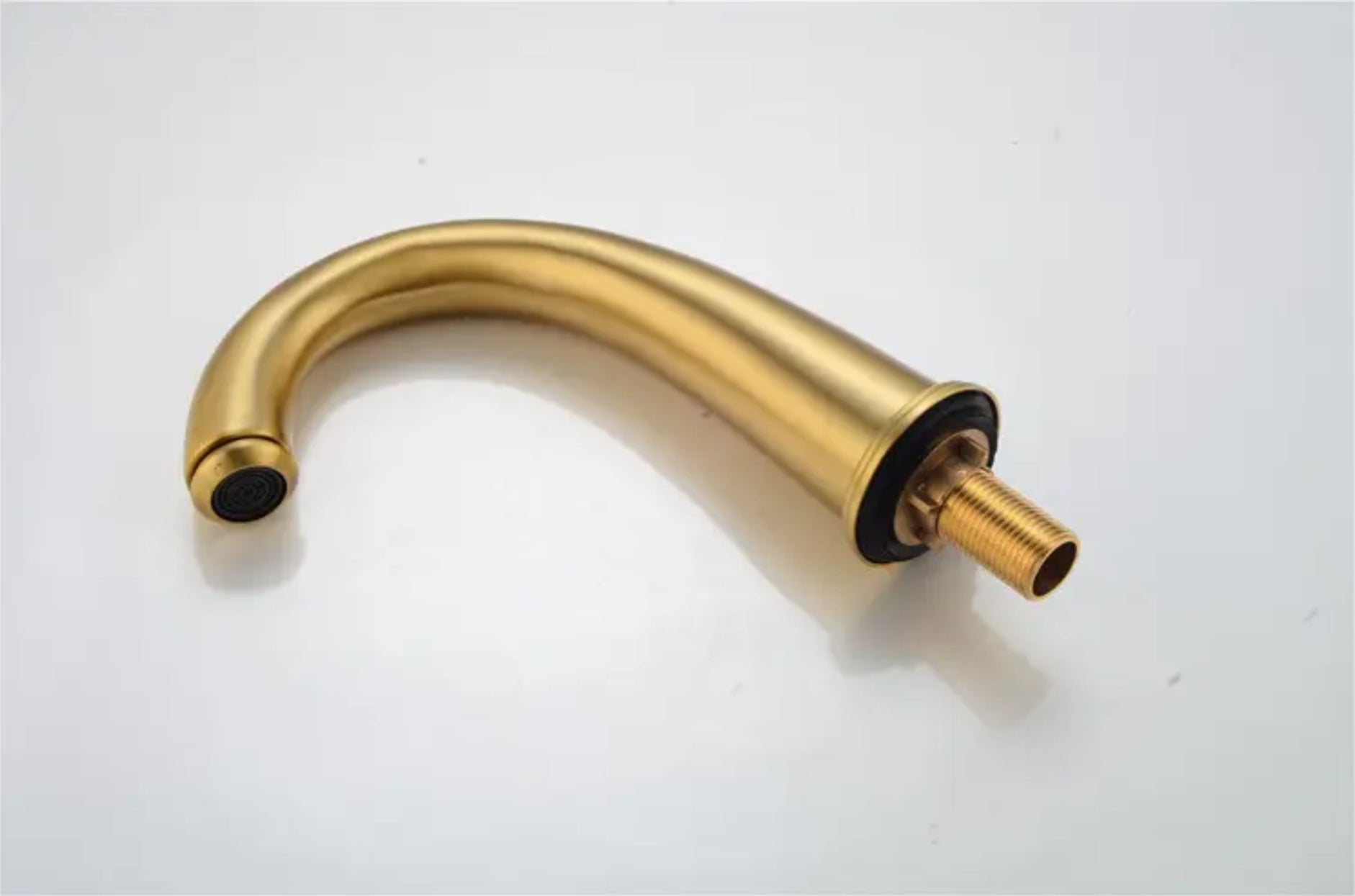 hudor-scamandre-robinet-lavabo-dor-bross-laiton image 4